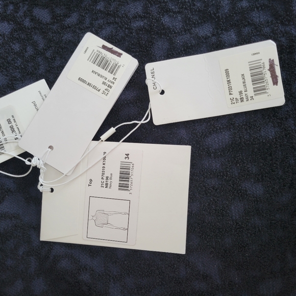 CHANEL Knit Crop Top - Picture 7 of 10